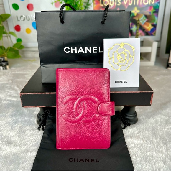 Other - CHANEL pink leather small ring agenda planner PM with dust bag and paper…
